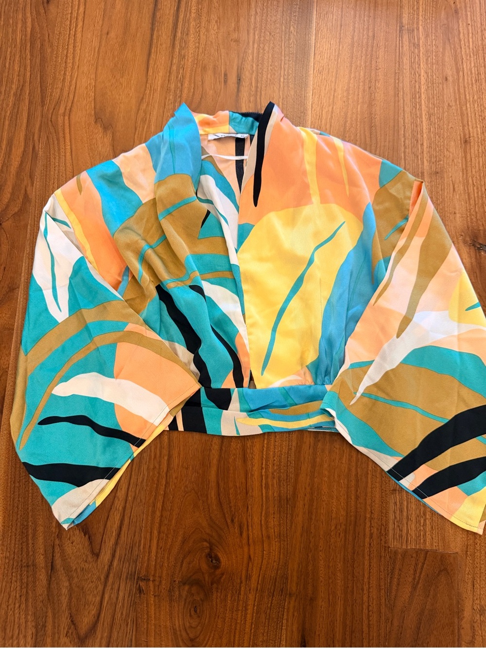 Renuar Multicolor Abstract Print Cropped Blouse